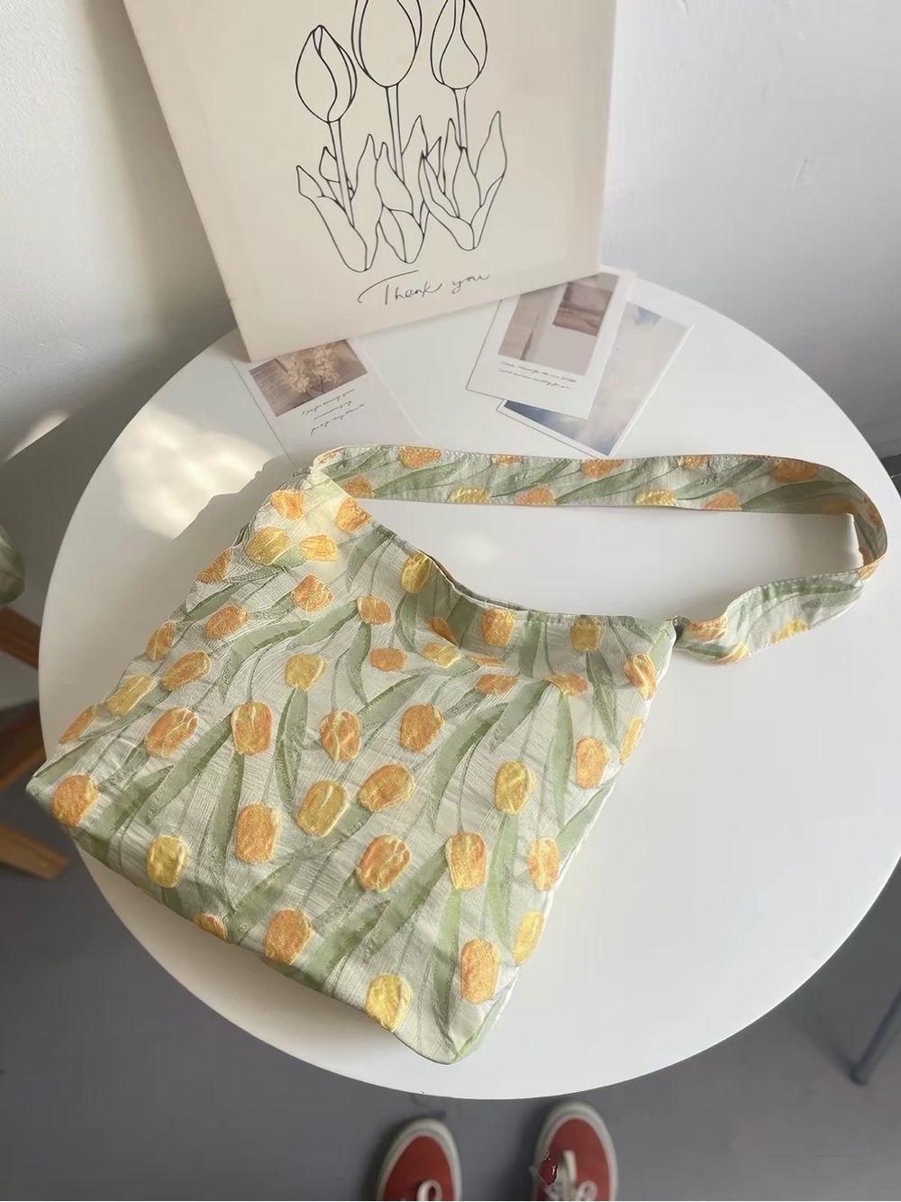 Light Green Floral Shoulder Bag with Yellow Tulip Accents